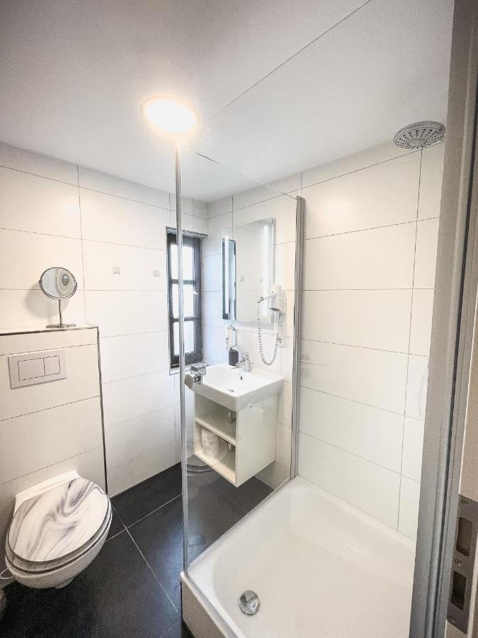Hotel Kavala Lohmar Esterno foto